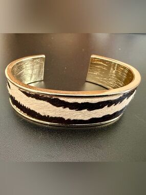 GOLD-TONE ZEBRA PRINT CHANNEL CUFF BRACELET